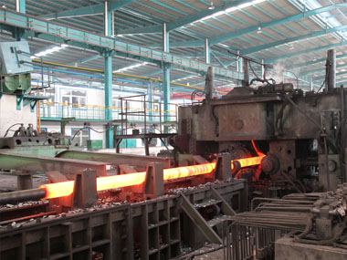 桂林无缝钢管厂家生产线